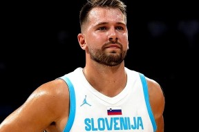 开云体育-东契奇在美国队比赛中高光表现，关键助攻引发热议！的简单介绍